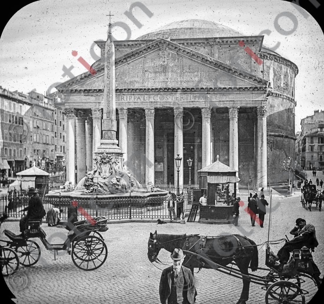 Pantheon | Pantheon (foticon-simon-147-049-sw.jpg)